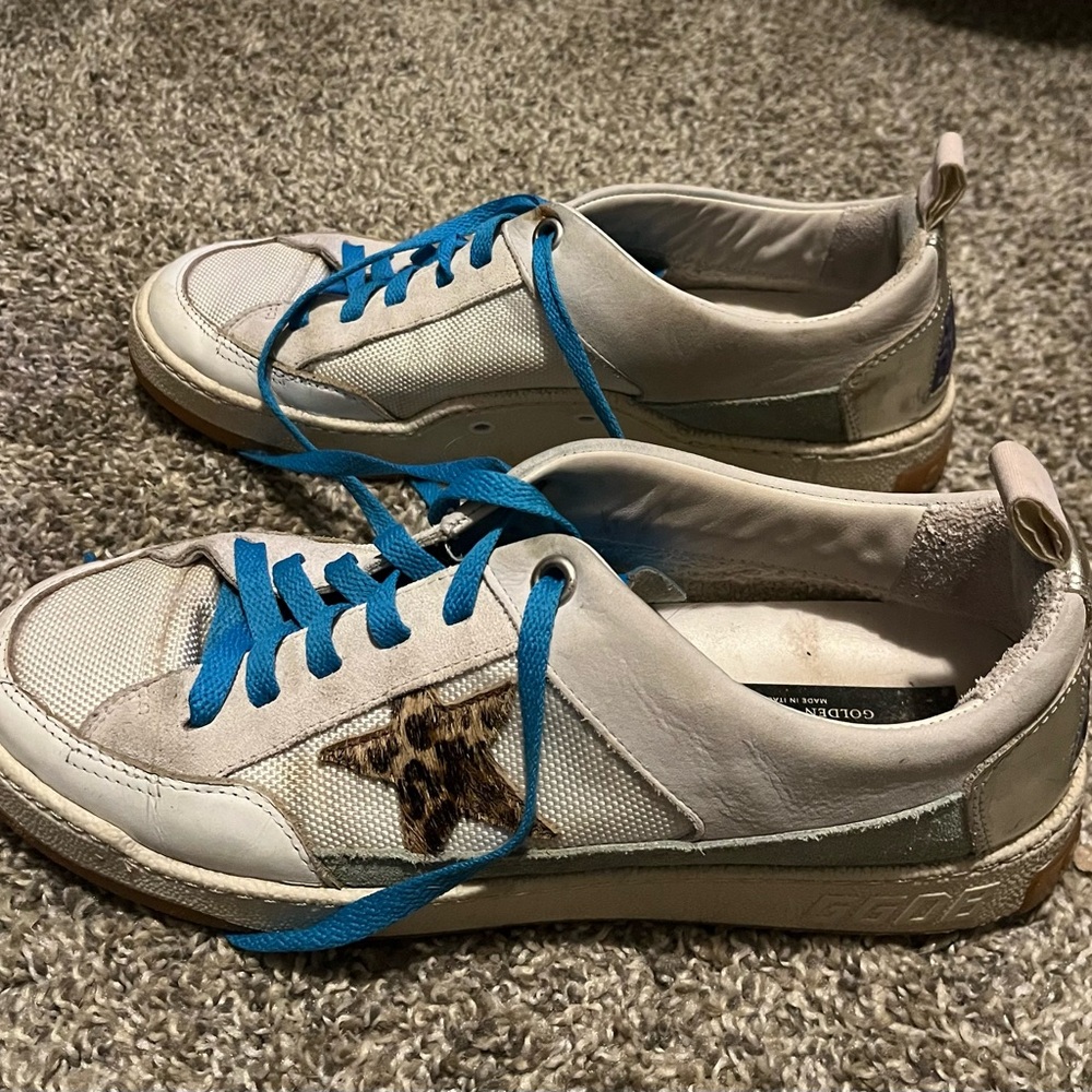 Golden Goose Women’s white and blue Yeah sneakers with leopard-print star